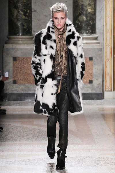 Look 21